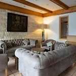 Otel Hotel Central Seefeld in Tirol