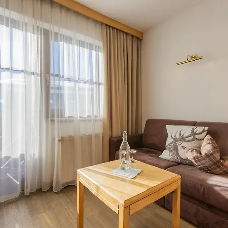 Hotell Hotel Central Seefeld in Tirol