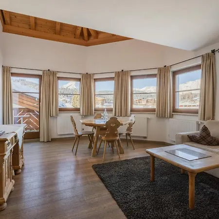 Hotel Central Otel Seefeld in Tirol