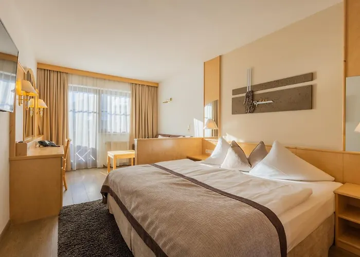 Hotel Central Seefeld in Tirol