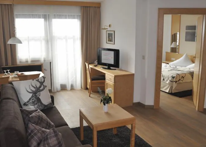 Hotel Central Зеефельд в Тироле